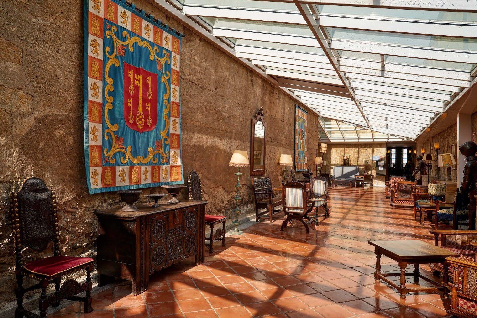 Parador De Ciudad-Rodrigo Exteriér fotografie